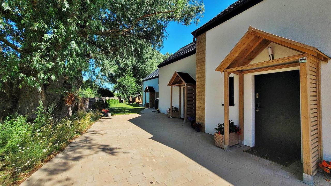 Villa Nadmorska Osada Oslonino Esterno foto